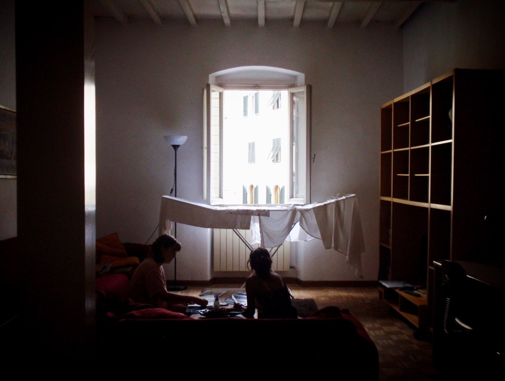 Houses with Paint&nbsp;Chips